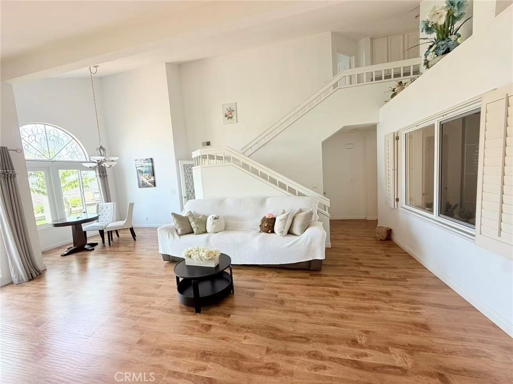27 Sarena - Photo 3