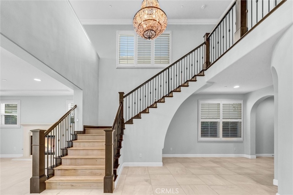 65 Mapleton - Photo 3