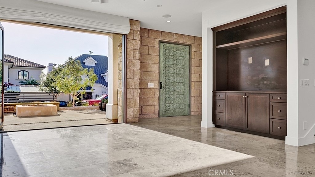 243 Poppy Avenue - Photo 6