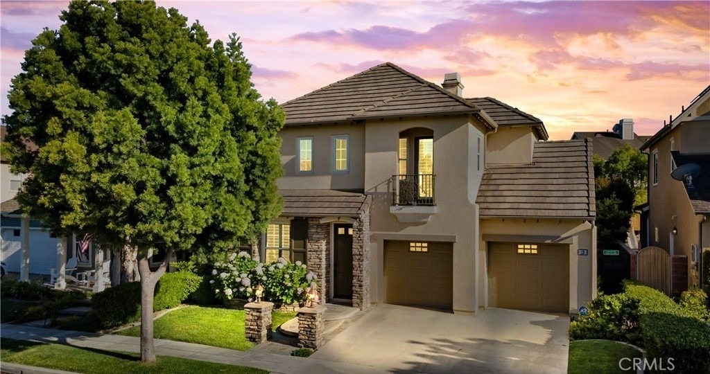 12 Merriweather Place - Photo 0