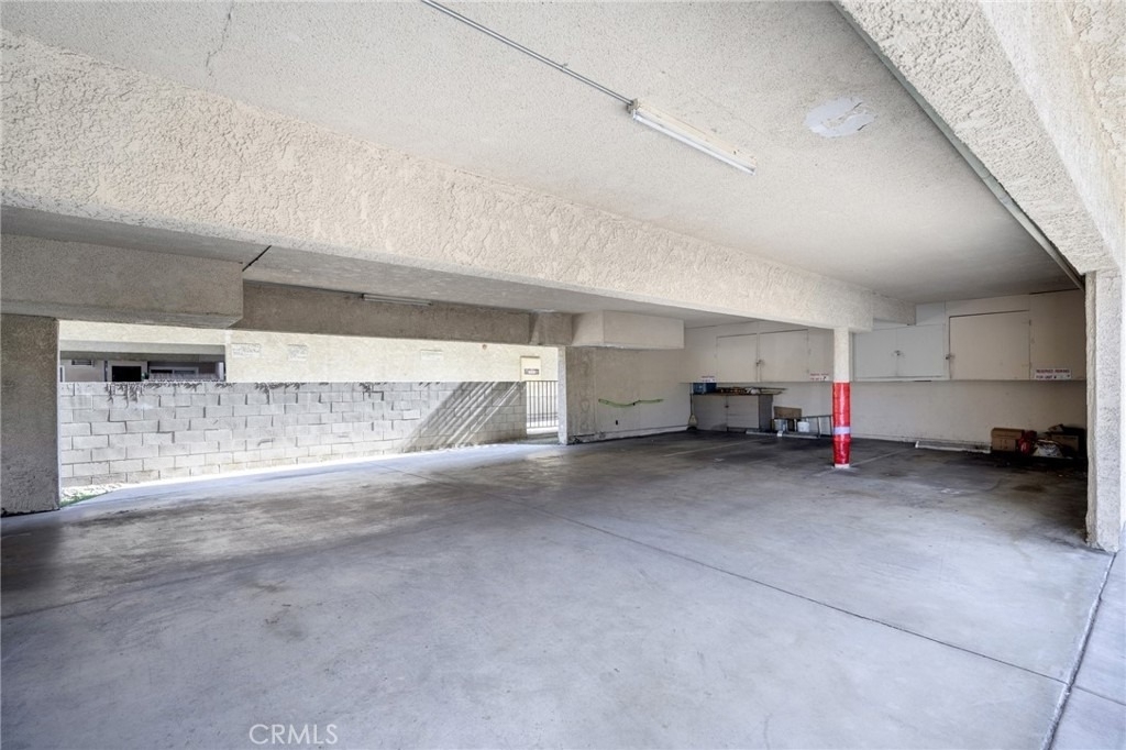 1364 E Garfield Avenue - Photo 16