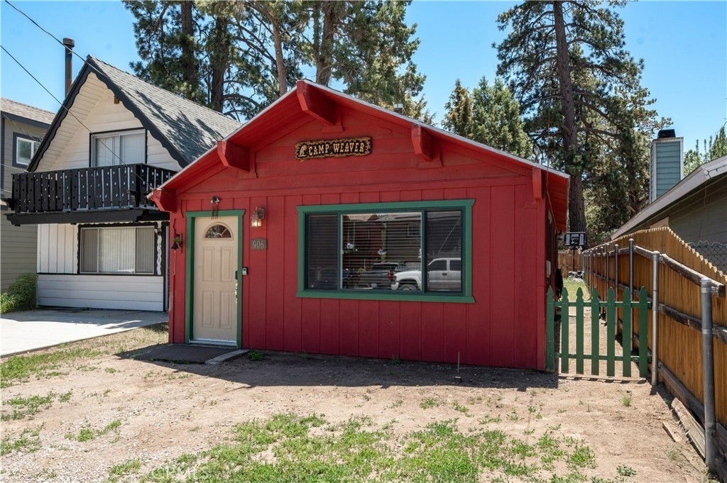 906 W Country Club Boulevard - Photo 4