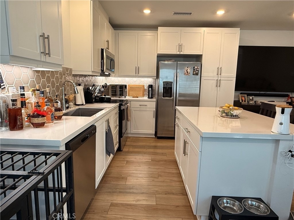 6123 Valentina Way - Photo 6