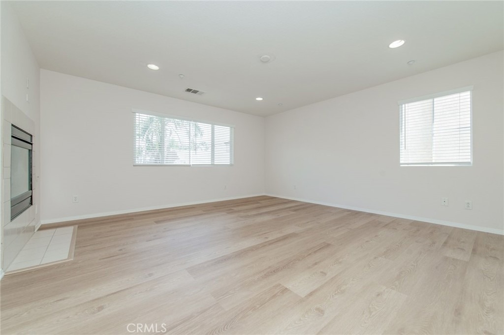 16432 Landmark - Photo 28