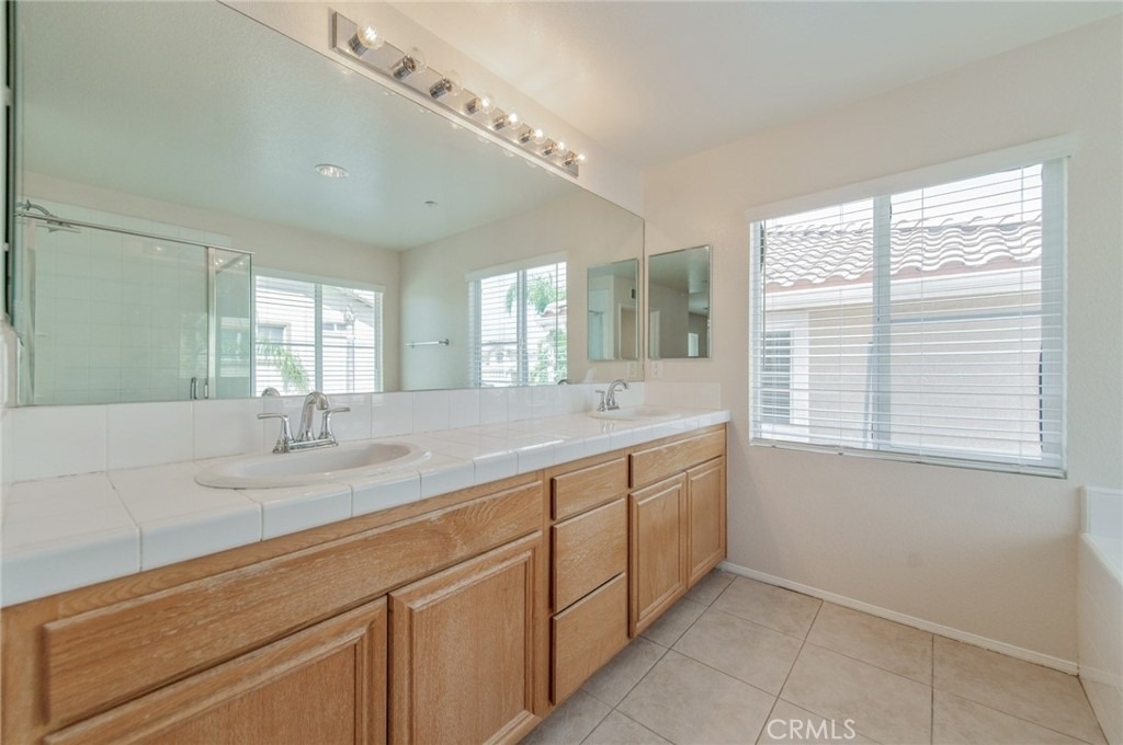 16432 Landmark - Photo 31