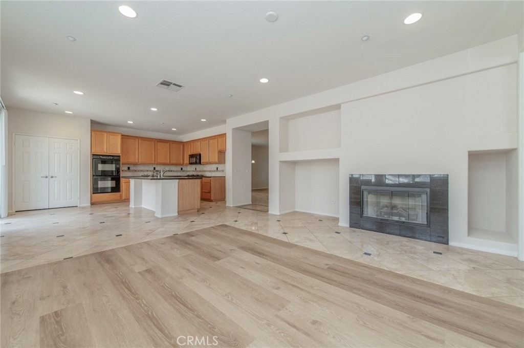 16432 Landmark - Photo 15