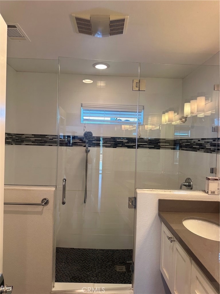 8801 Cattaraugus - Photo 11