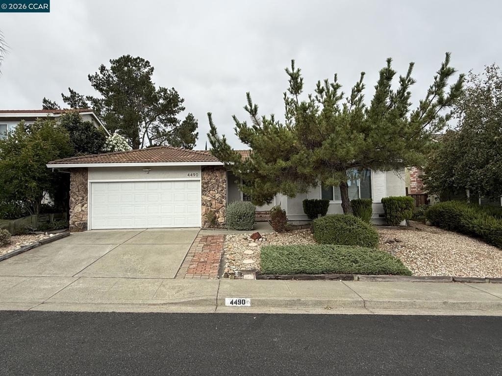 4490 Leatherwood Ct - Photo 0