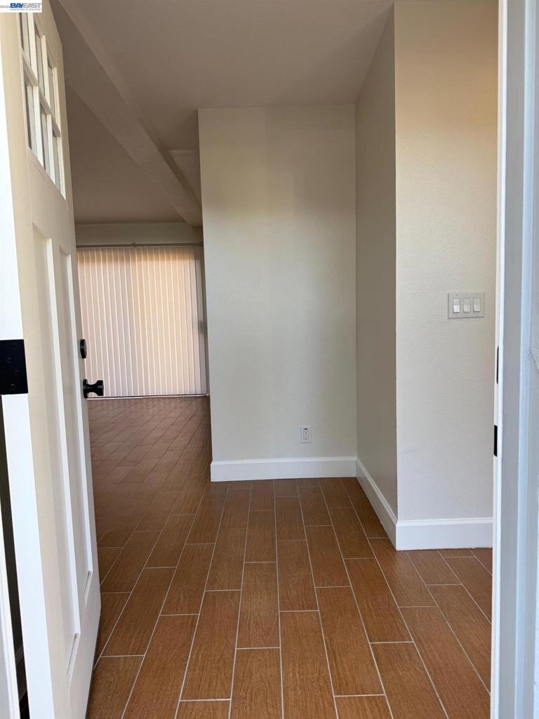 101 Portola Way - Photo 2