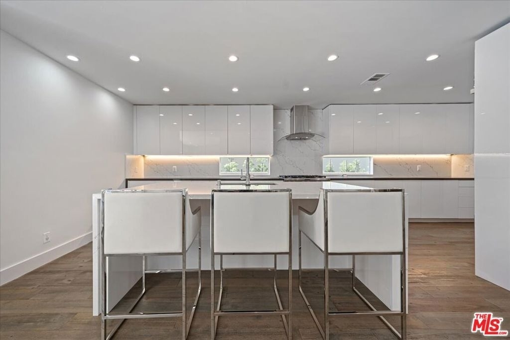 1455 S Castello Avenue - Photo 8