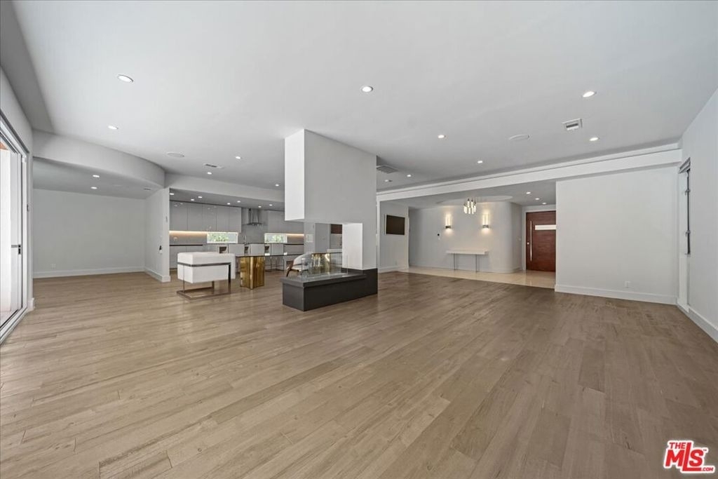1455 S Castello Avenue - Photo 1
