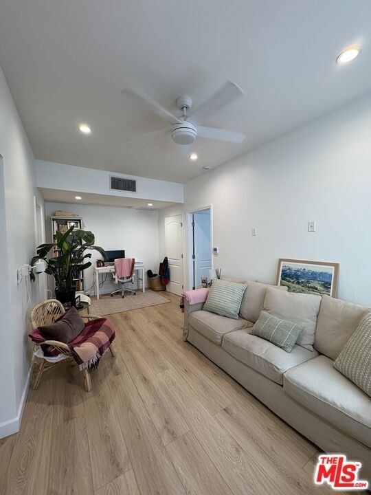 816 1/2 N Mccadden Place - Photo 2