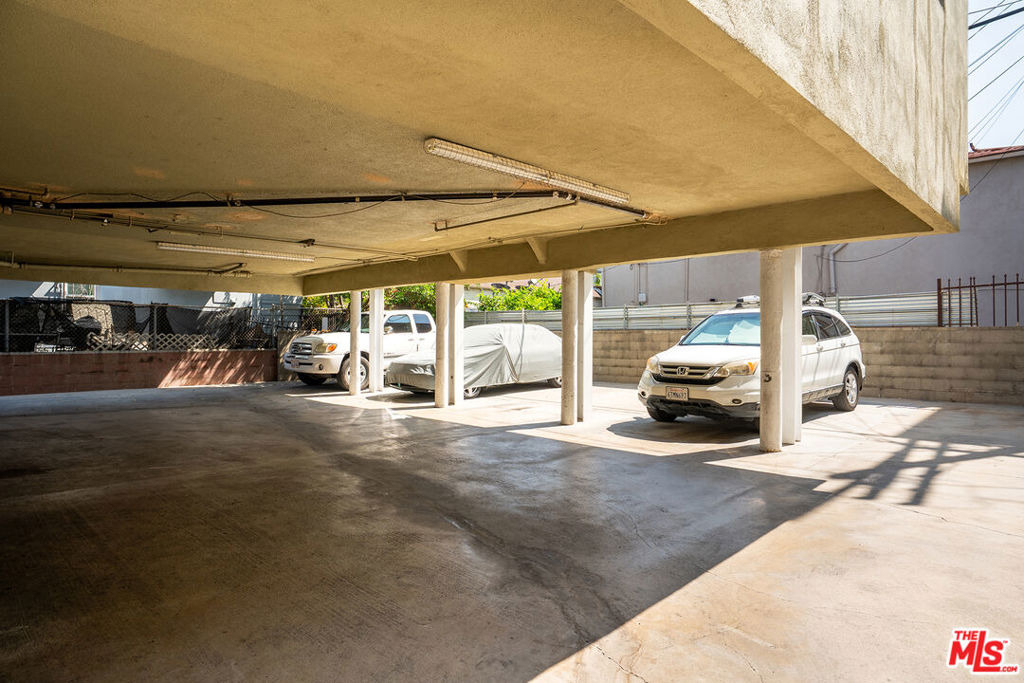 1232 N Mccadden Pl - Photo 8