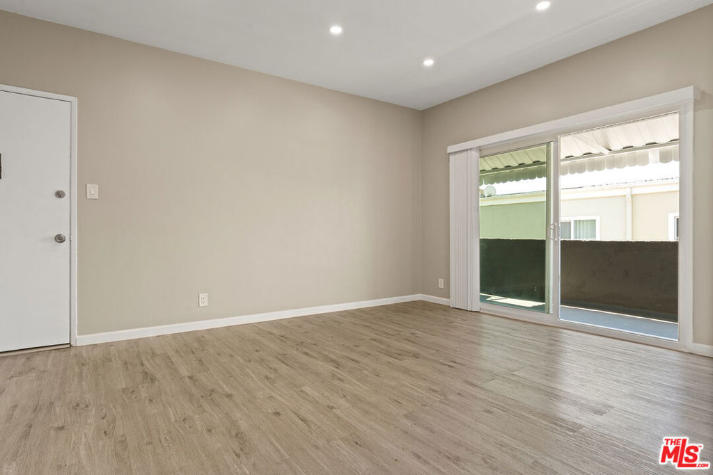 1232 N Mccadden Pl - Photo 1