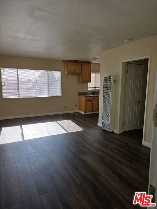 754 E 84th Place - Photo 2