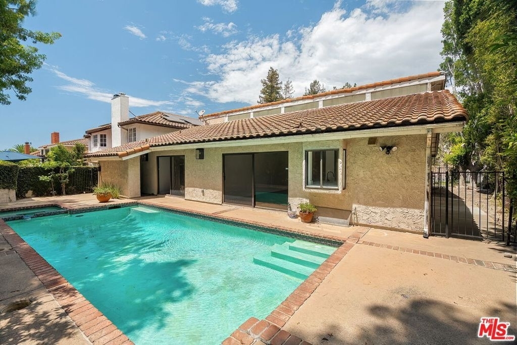 2952 Bottlebrush Drive - Photo 32