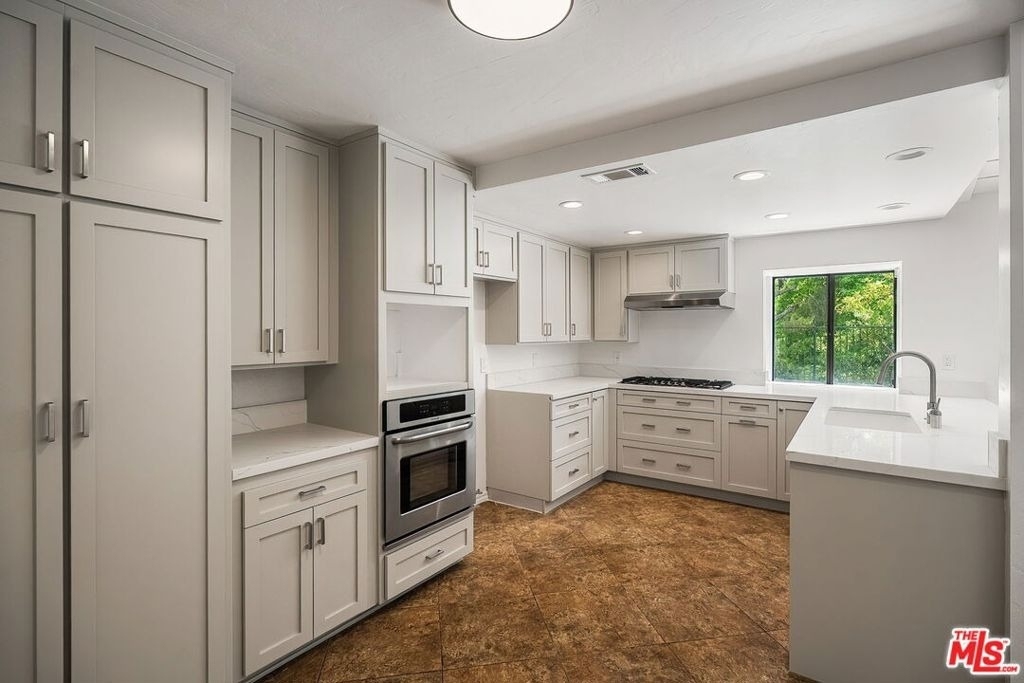 2952 Bottlebrush Drive - Photo 14
