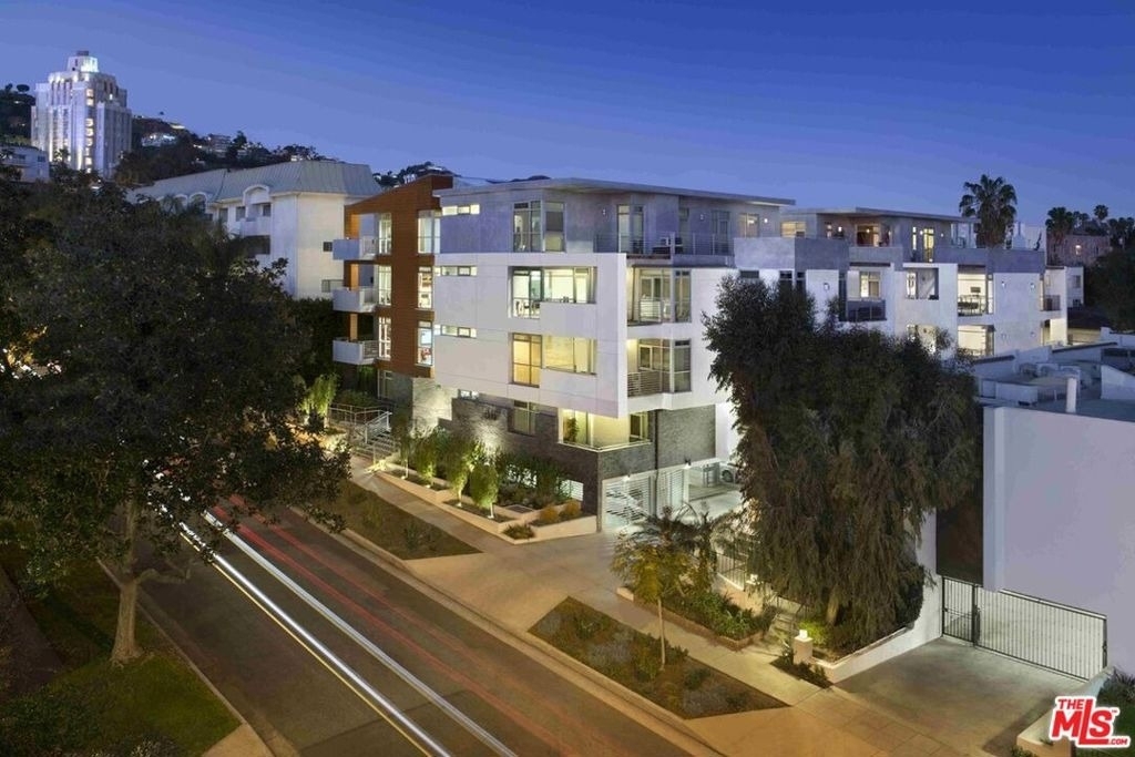 1232 N Kings Road - Photo 23