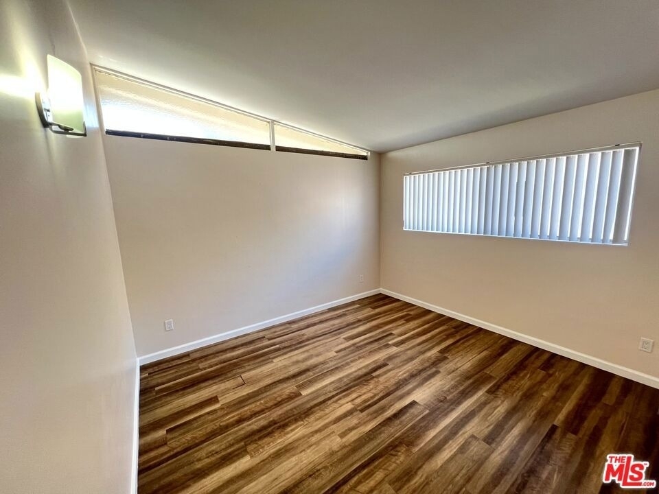 3704 Midvale Avenue - Photo 6