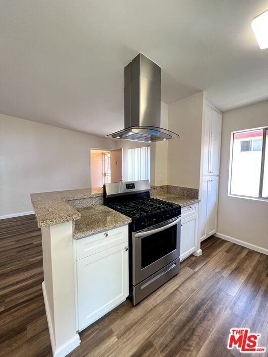 3704 Midvale Avenue - Photo 2