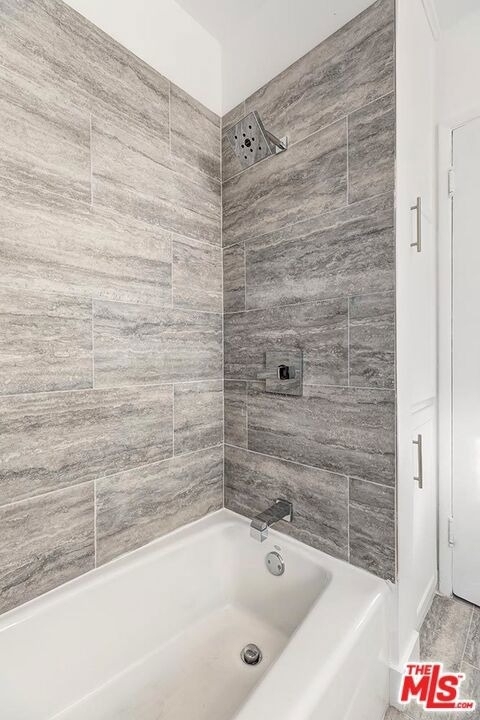 5012 Clinton Street - Photo 12