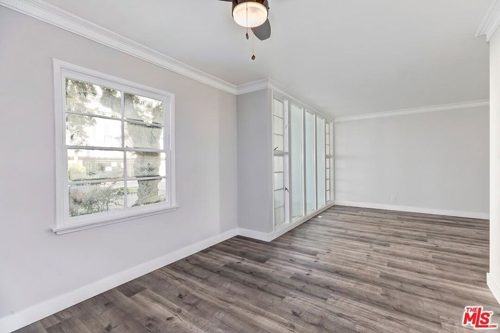 5012 Clinton Street - Photo 4
