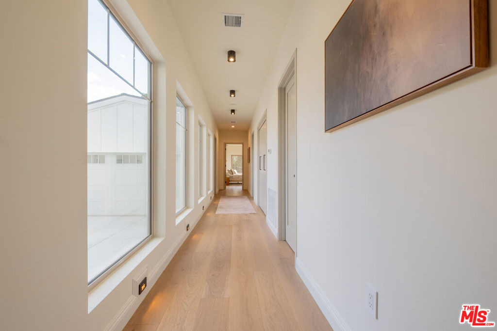 5731 Oak Avenue - Photo 8