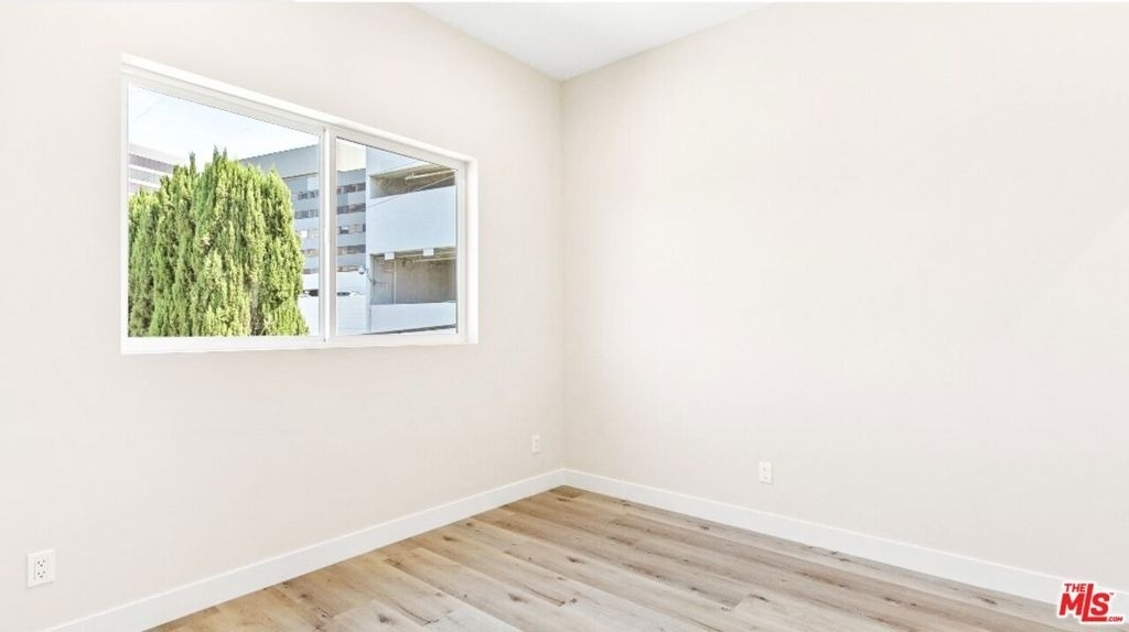 16698 Moorpark Street - Photo 27