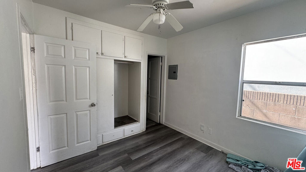 9601 Alexander Avenue - Photo 2