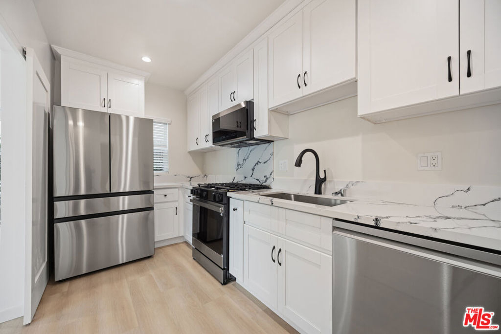 3015 Stocker Place - Photo 4