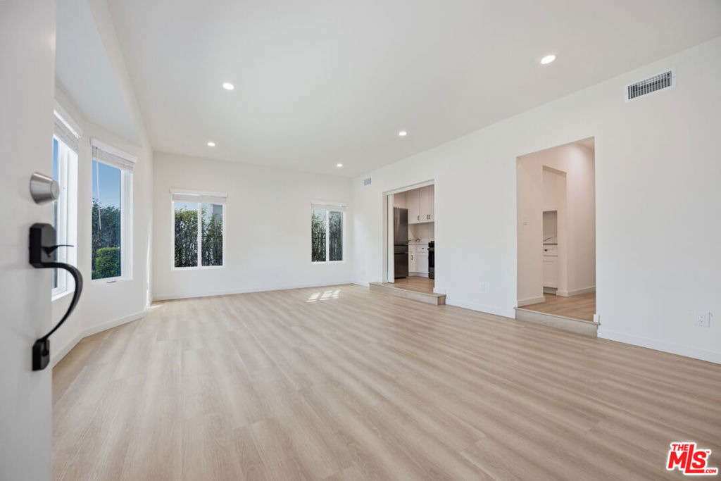 3015 Stocker Place - Photo 2