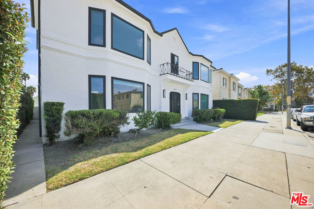 3015 Stocker Place - Photo 1
