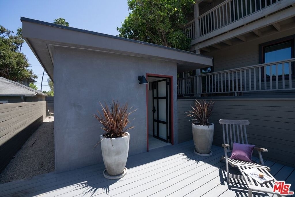 1365 3/4 Maltman Avenue - Photo 17