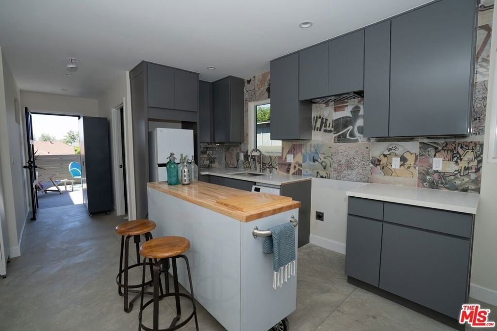 1365 3/4 Maltman Avenue - Photo 3