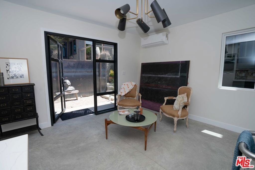 1365 3/4 Maltman Avenue - Photo 2