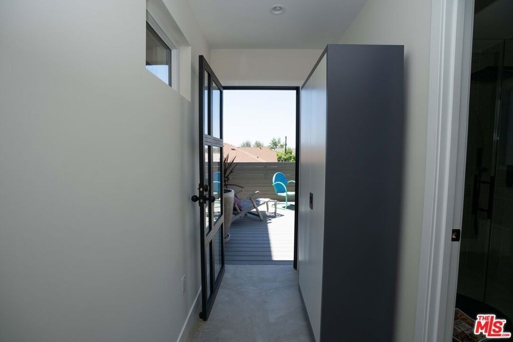 1365 3/4 Maltman Avenue - Photo 8