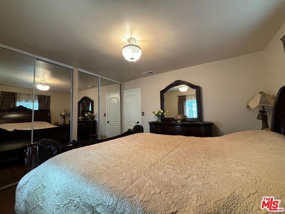 6550 Van Noord Avenue - Photo 17