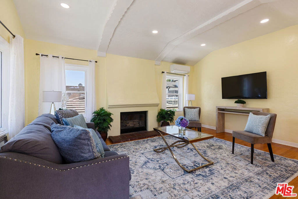 1433 Livonia Avenue - Photo 3