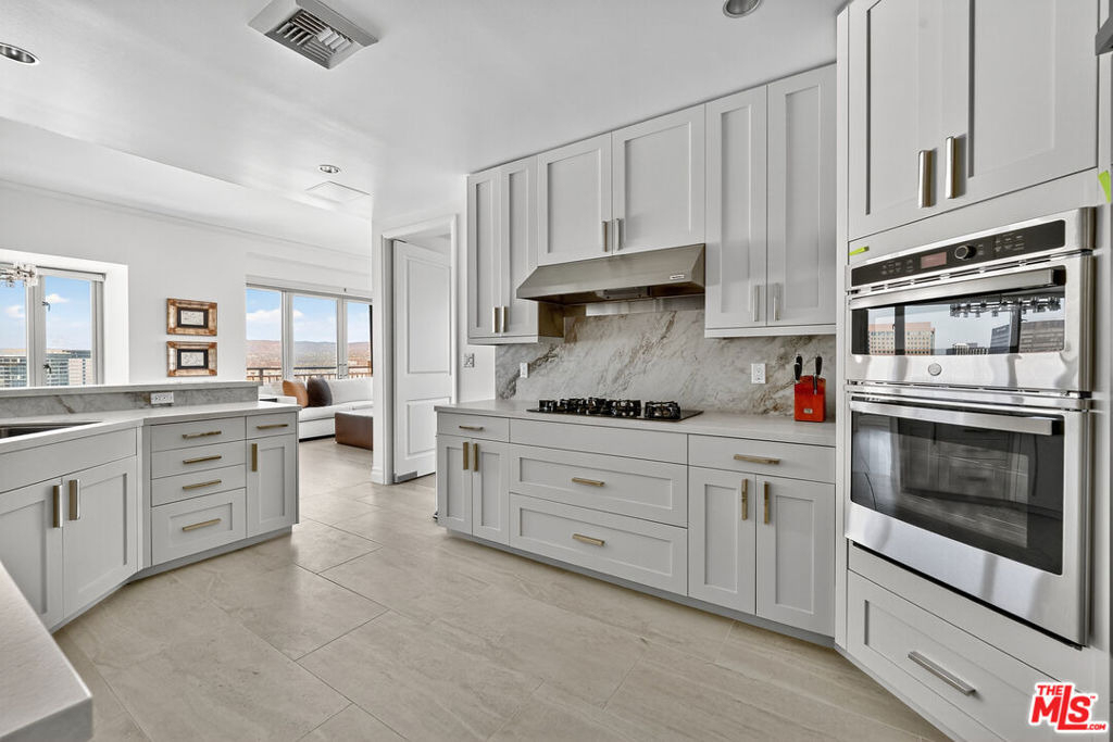 10727 Wilshire Boulevard - Photo 9