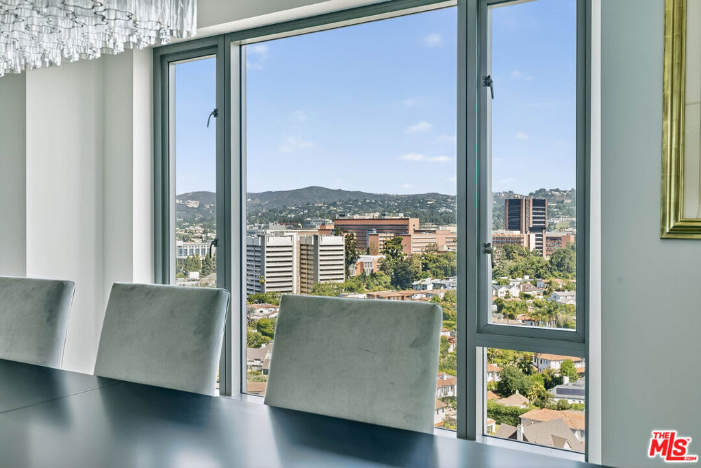 10727 Wilshire Boulevard - Photo 7