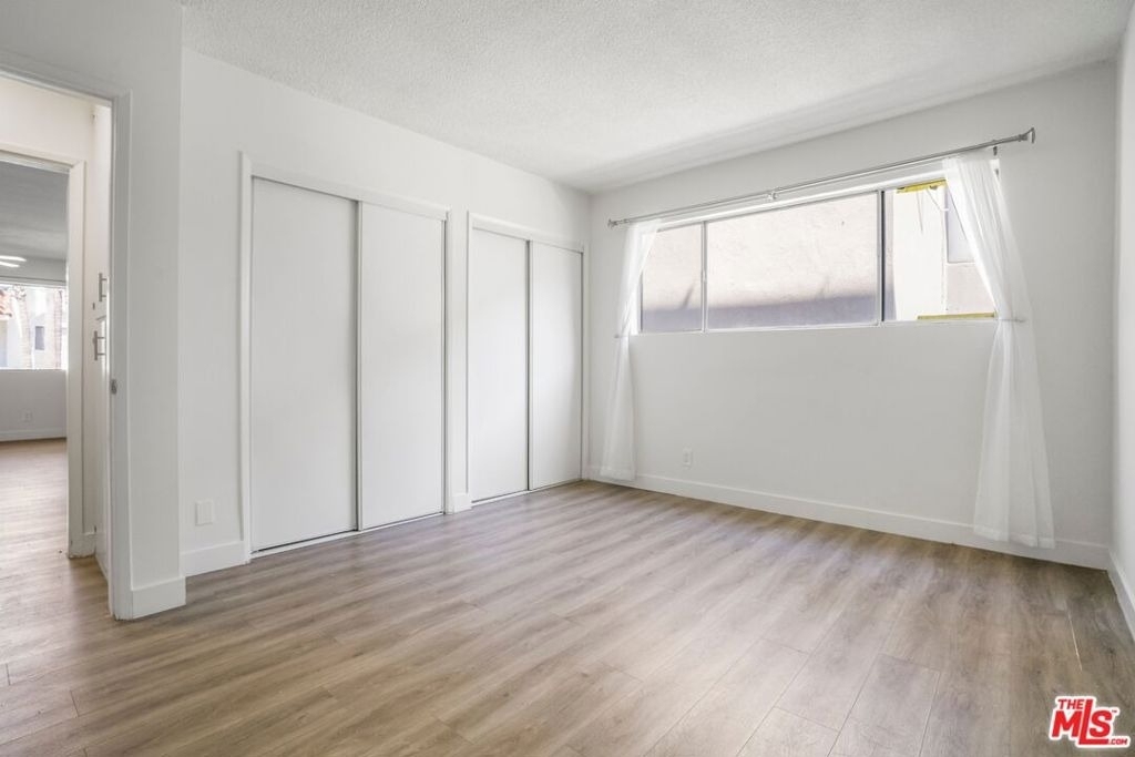 1030 N Orange Grove Avenue - Photo 7