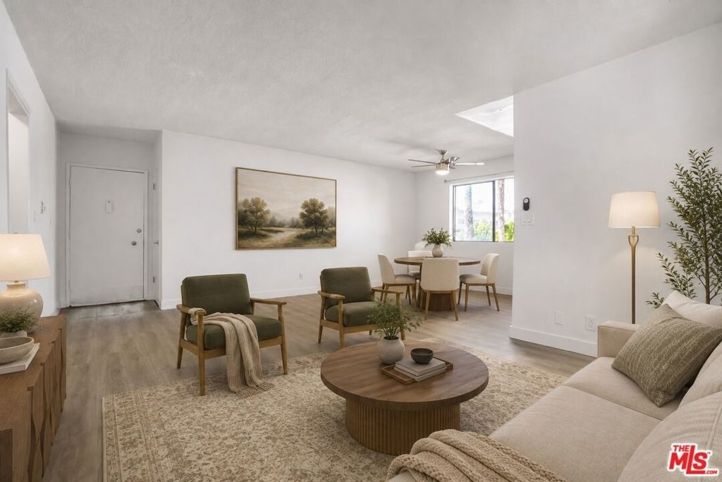 1030 N Orange Grove Avenue - Photo 2