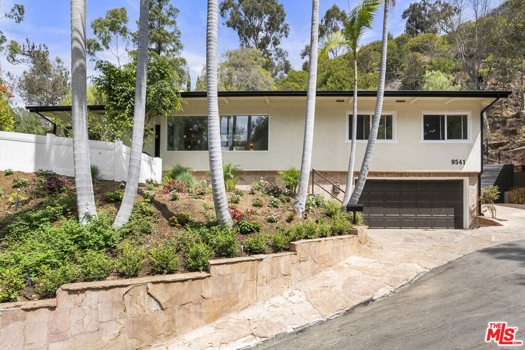 9541 Cedarbrook Drive - Photo 0