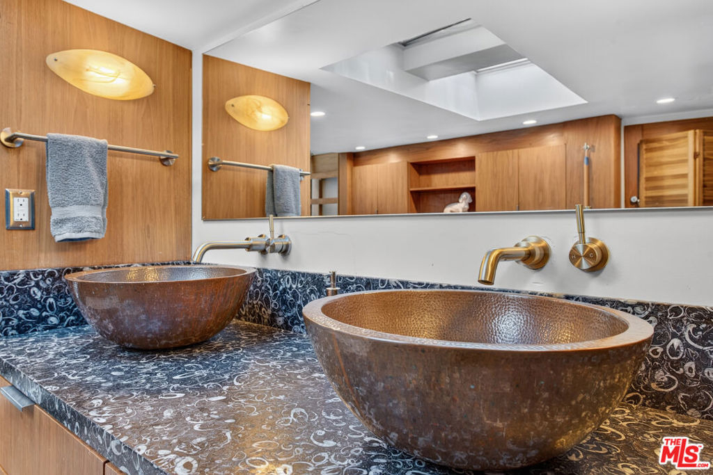 1738 Topanga Skyline Drive - Photo 54