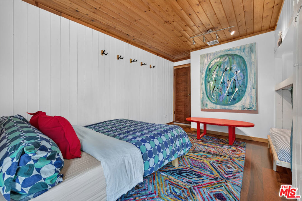 1738 Topanga Skyline Drive - Photo 29