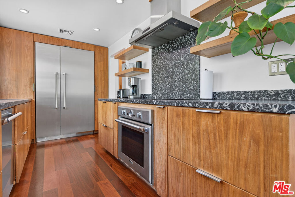 1738 Topanga Skyline Drive - Photo 23