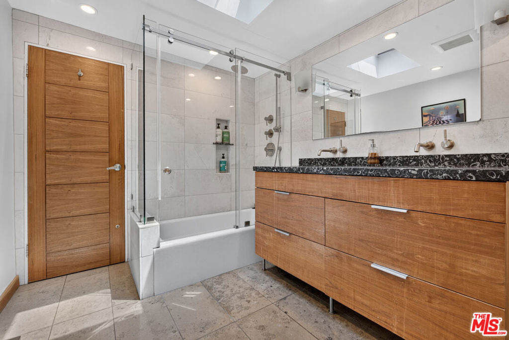 1738 Topanga Skyline Drive - Photo 35