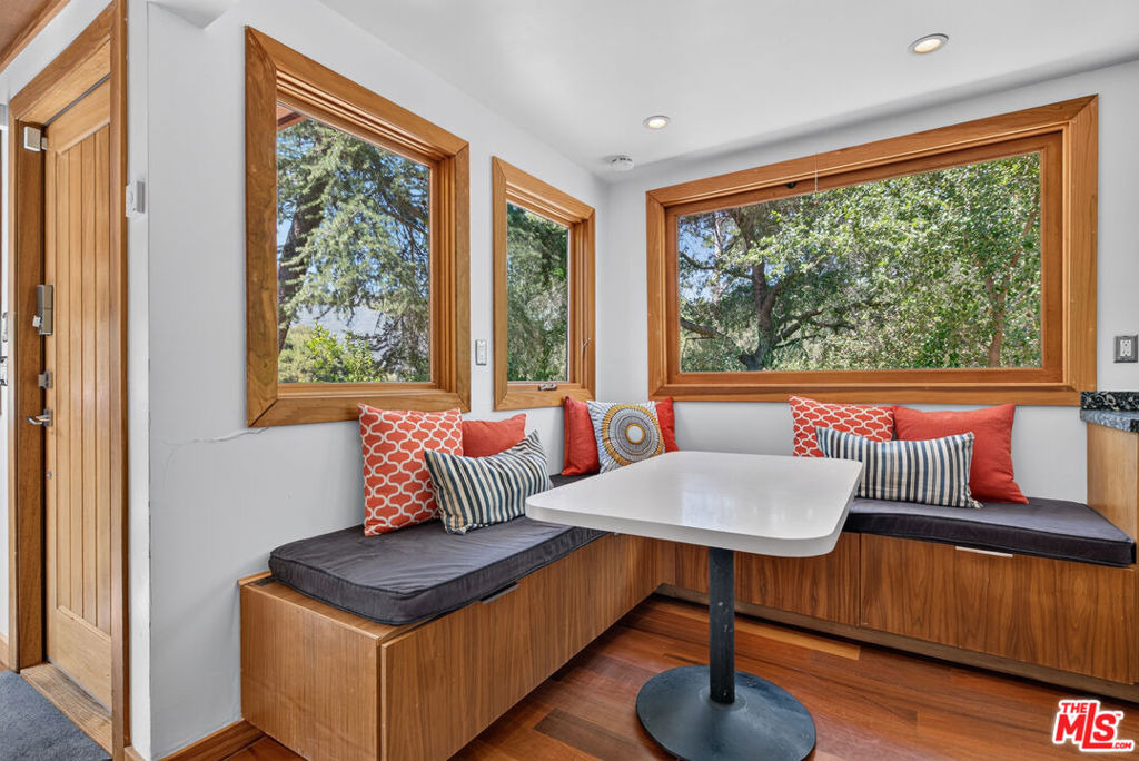 1738 Topanga Skyline Drive - Photo 17