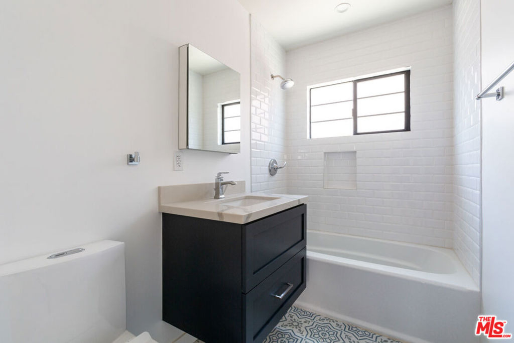 3304 1/2 Casitas Avenue - Photo 9