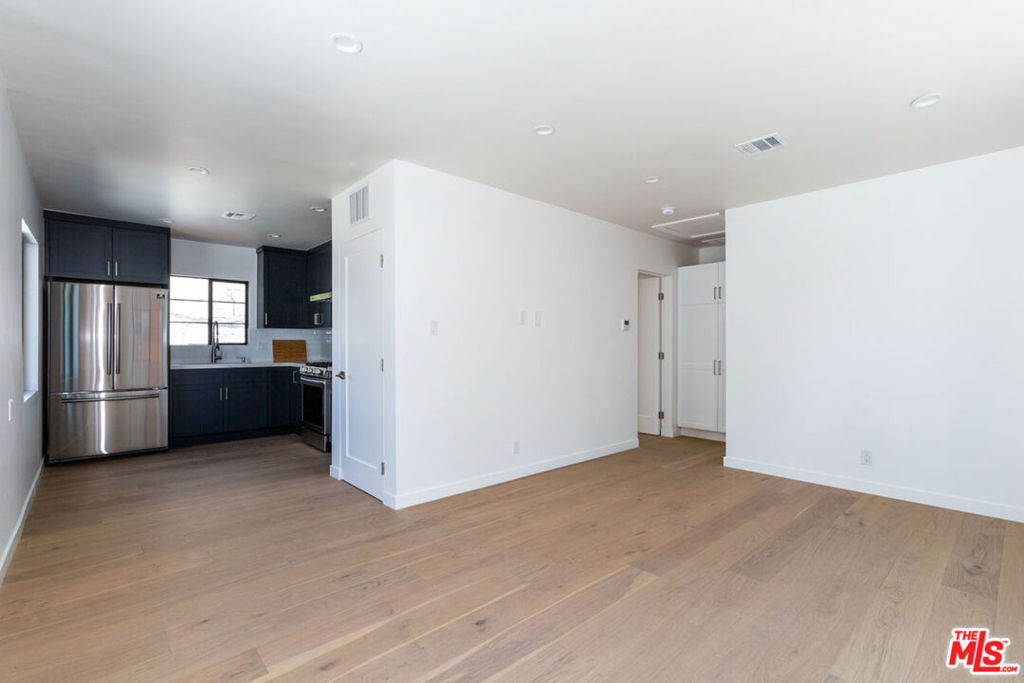 3304 1/2 Casitas Avenue - Photo 2